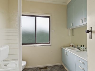 15 Howard Place, Seymour