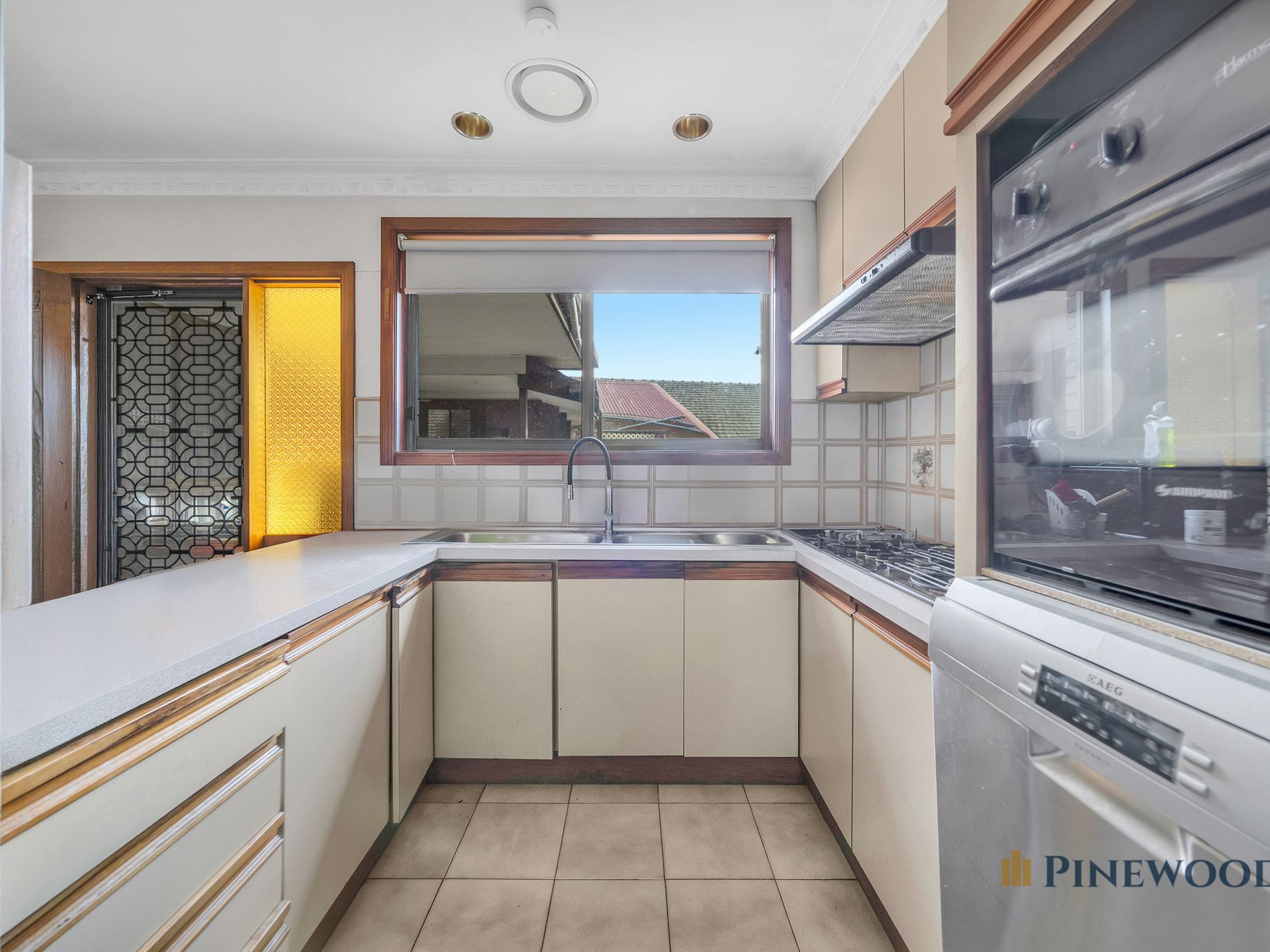 8 Severn Street, Epping