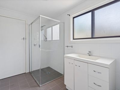100 Catherine Street, Mannering Park