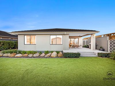45 Centenary Boulevard, Officer South