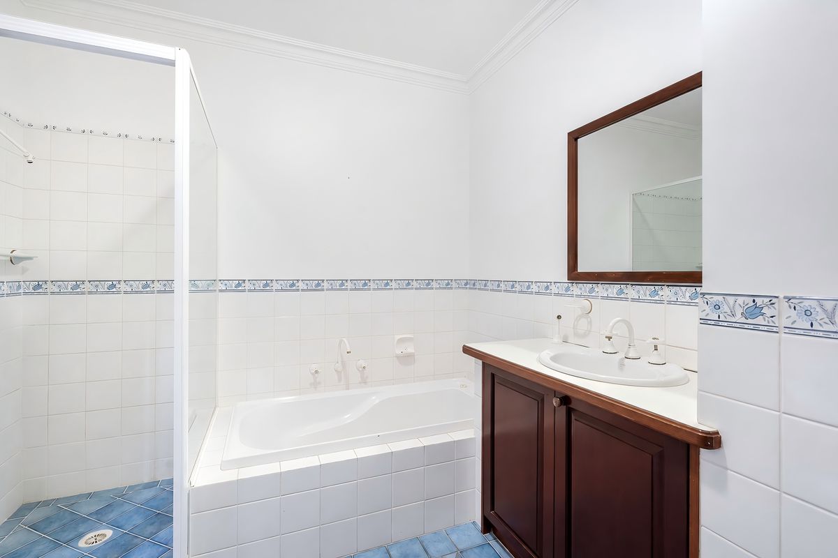 6 Moreing Road, Attadale