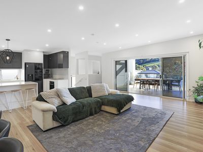9A Valley View Crescent, Albion Park