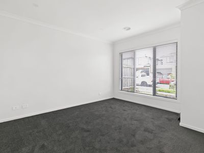 4 Wheatsheaf Road, Wyndham Vale