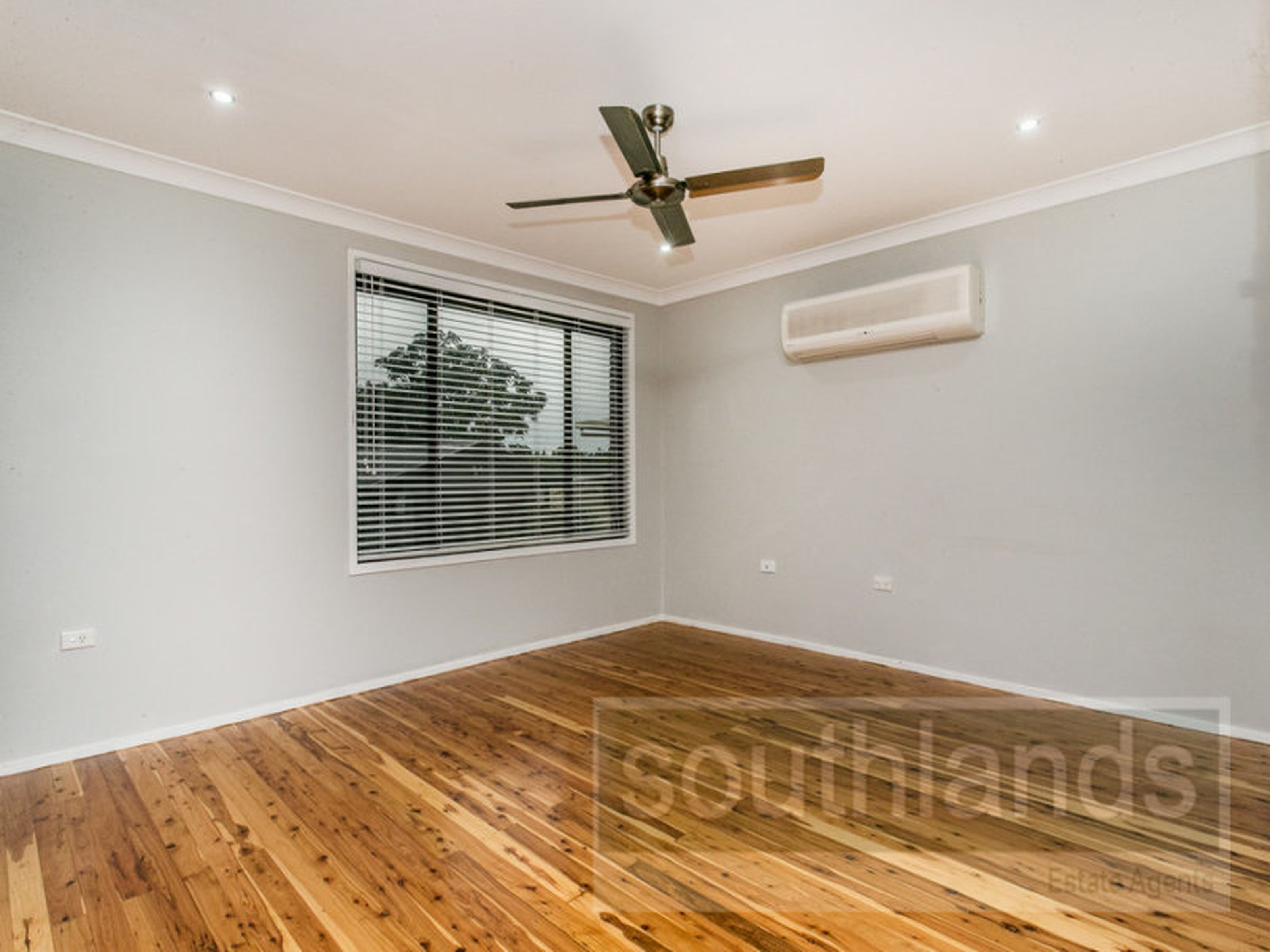 15 Cornelius Place, REGENTVILLE