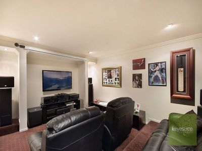 13 Waterlily Circuit, Douglas