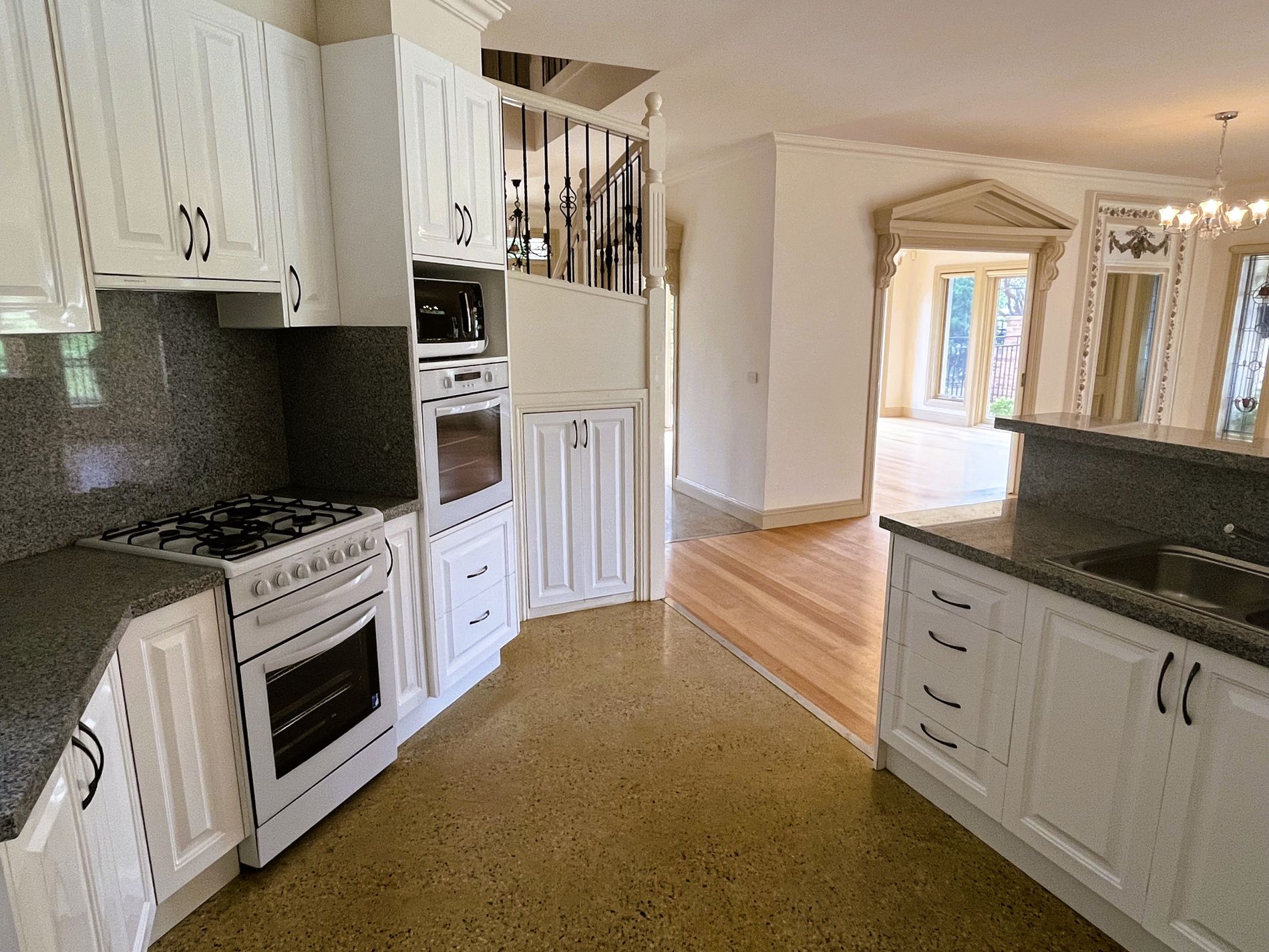 1 / 7 Holden Avenue, Rippleside