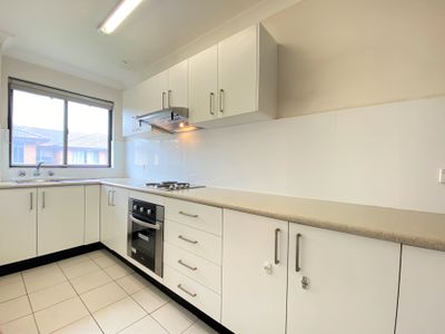 4/26 Neil Street, Merrylands