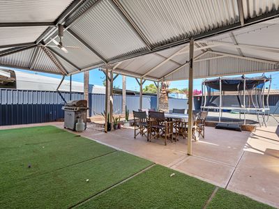 184 Bourke Street, Piccadilly