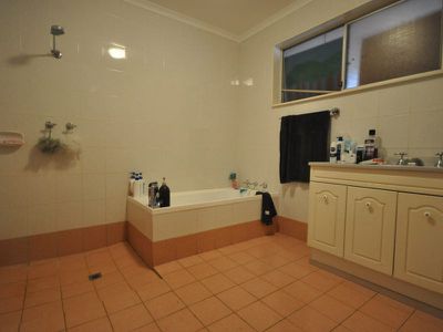 5 Rudall Avenue, Newman