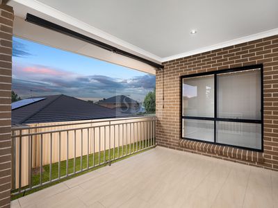 33 Commelina Drive, Mount Annan