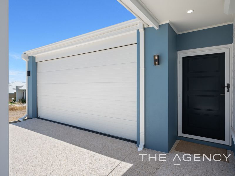 21 Rakitno Close, Lake Coogee