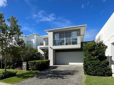 13 Santa Monica Boulevard, Hope Island