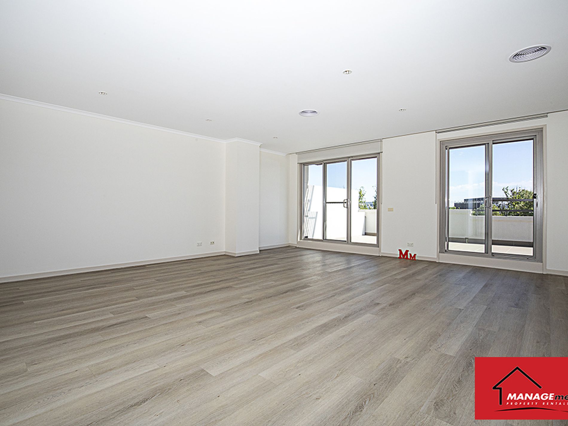 40 / 12 NATIONAL CIRCUIT, Barton