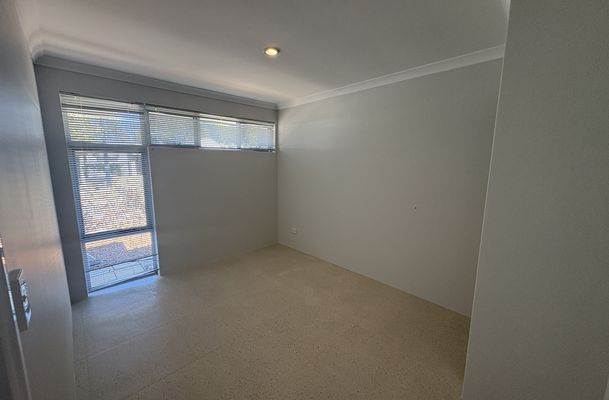 131 Lambeth Cir, Wellard