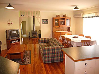 2 Zeeman
Street, Rochedale South