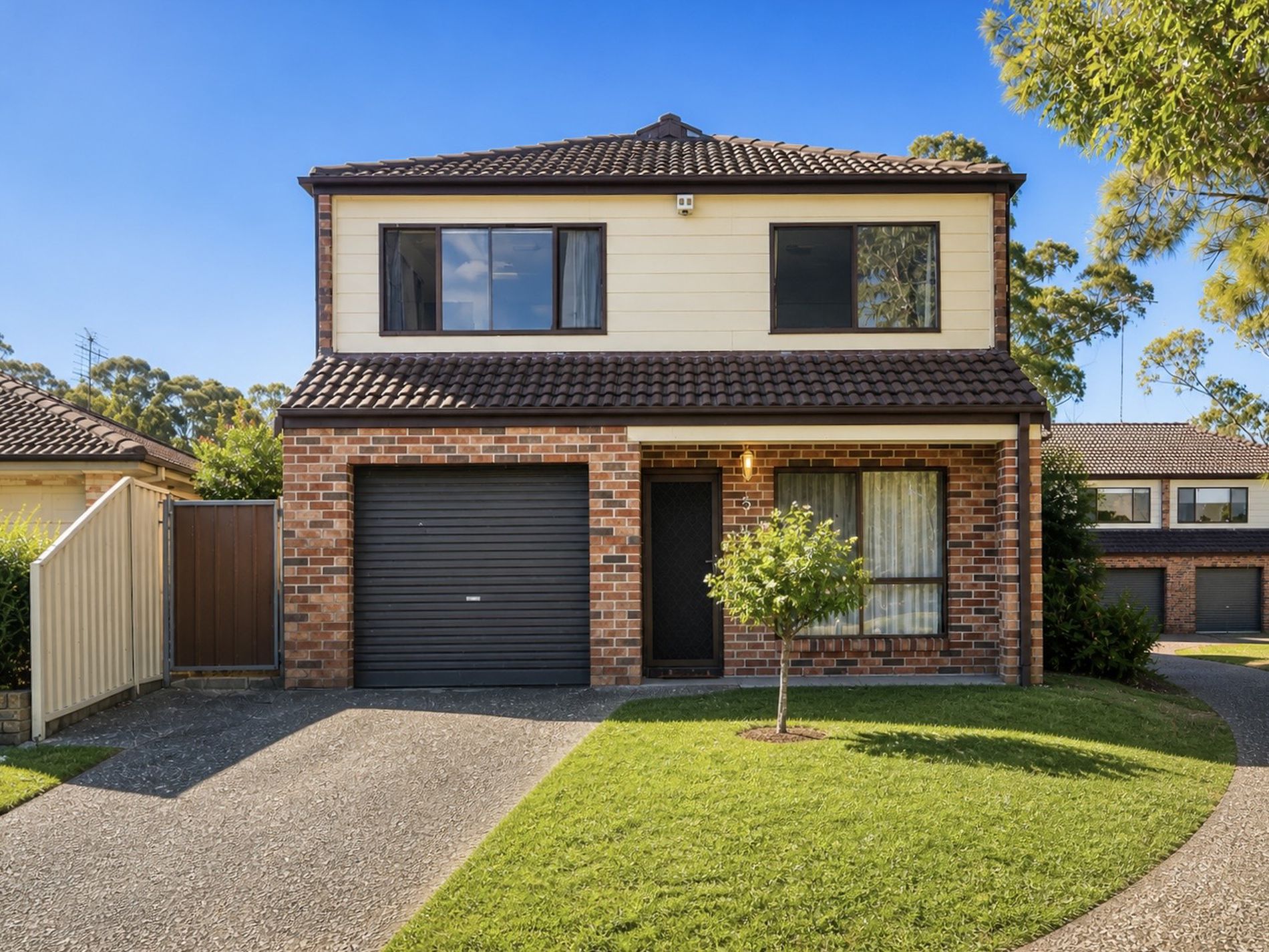 5 / 6-8 Mistletoe Avenue, Claremont Meadows