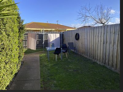4 / 61 Ballan Road, Werribee