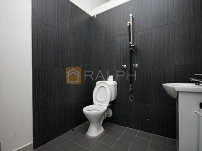 1D Flora Street, Roselands