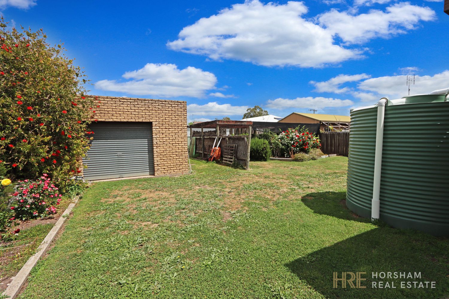 17 Schwarz Avenue, Horsham