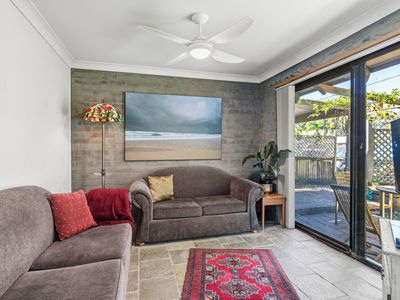15 Kurrawong Avenue, Hawks Nest