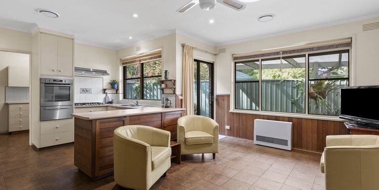 11 Creek Drive, Euroa