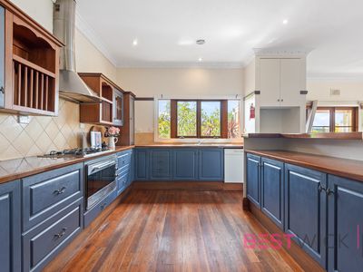 200 Bentinck Street, Bathurst