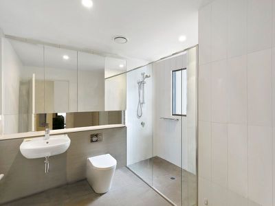 30 Rothschild Avenue, Rosebery