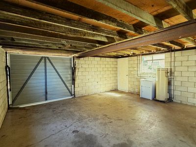 82A SIMPSON STREET, Berserker