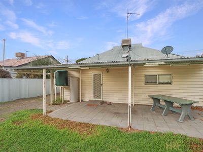 20 Edward Street, Horsham