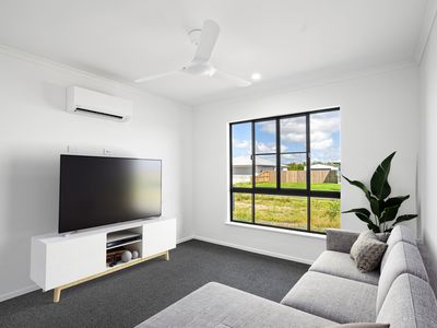 22 Regal Circuit, Beaconsfield