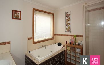 21 Grange Circuit, Beaconsfield