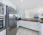 73 / 57 Grand Parade, Parrearra