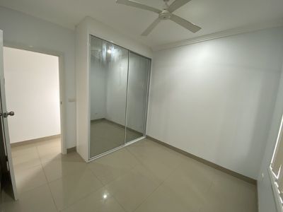 1 Cyclamen Place, Macquarie Fields