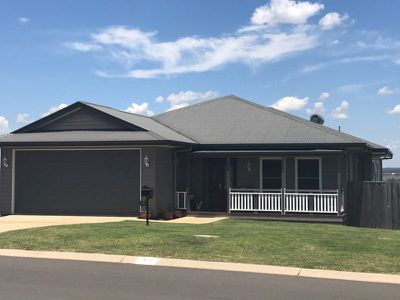 74 Banksia Drive, Kingaroy
