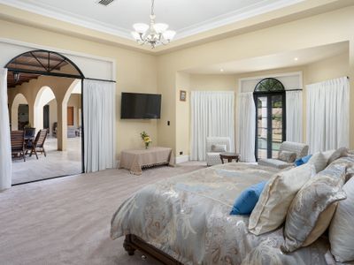 33 Wilga Drive, Bunya