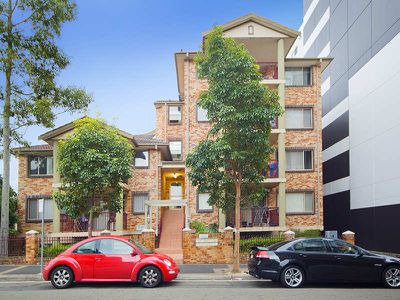 2 / 5 Cowper Street, Parramatta