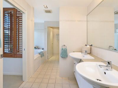 1 / 16-20 Meta Street, Mooloolaba