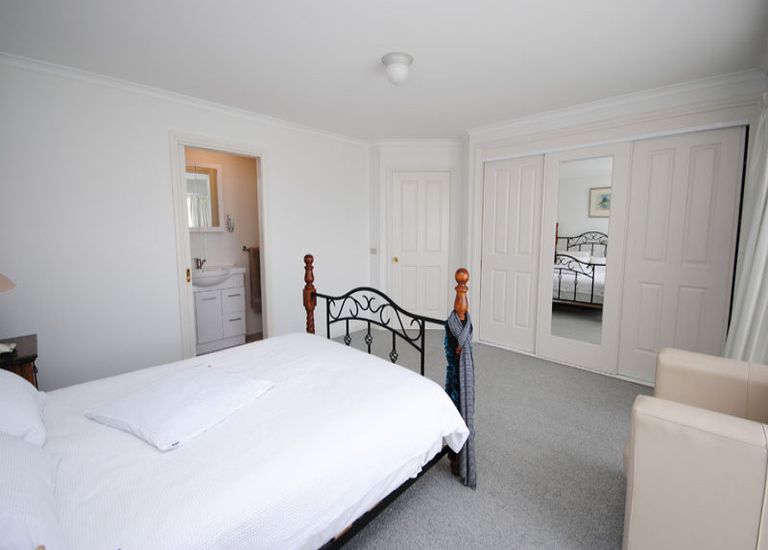 16 Connemara Court, Portland