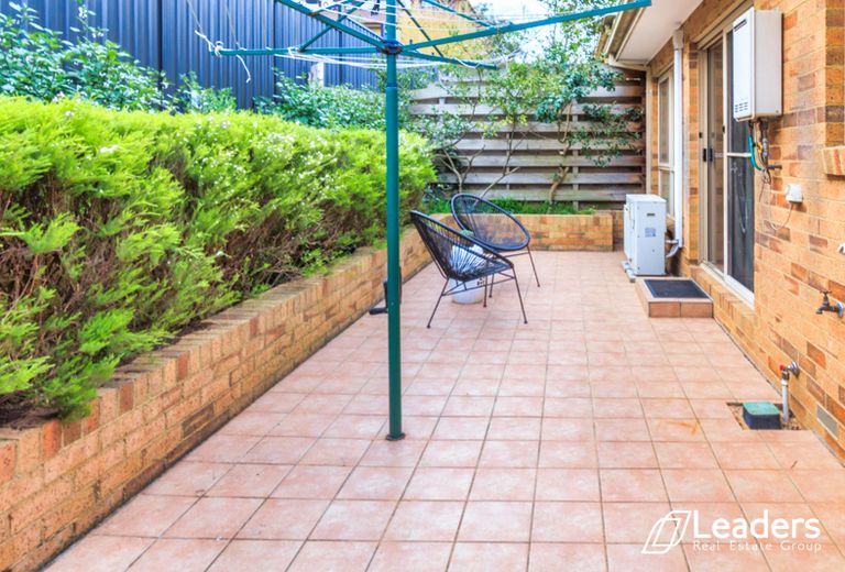 2/23 Barbara Avenue, Glen Waverley