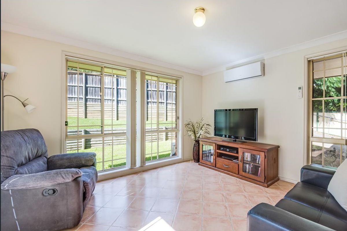 1 / 235 Avoca Drive, Green Point