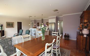 59 Fieldstone Blvd, Beaconsfield