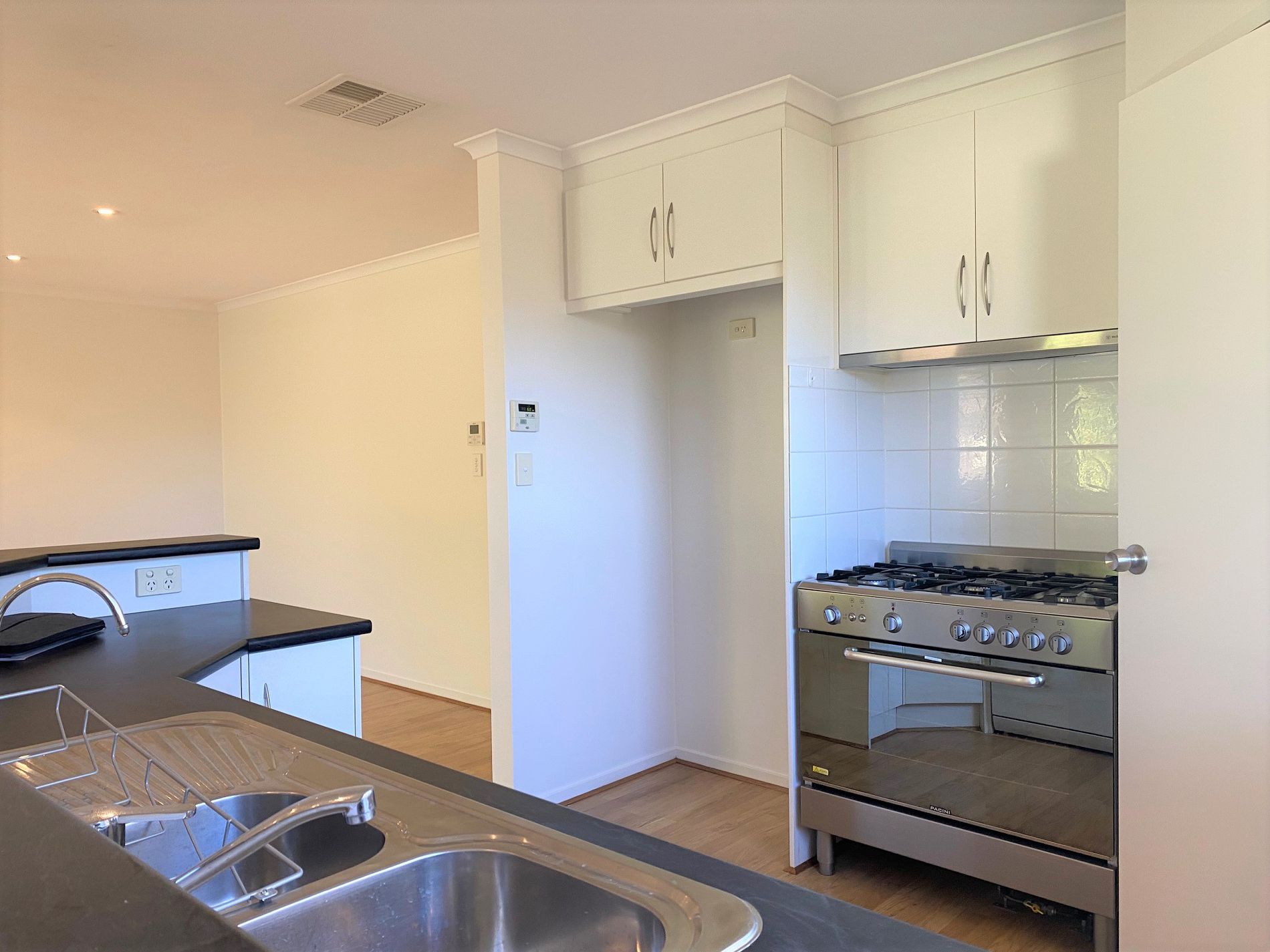 119 Park Terrace, Brahma Lodge Deluxe Real Estate