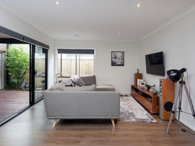 5 Statham View, Cranbourne West