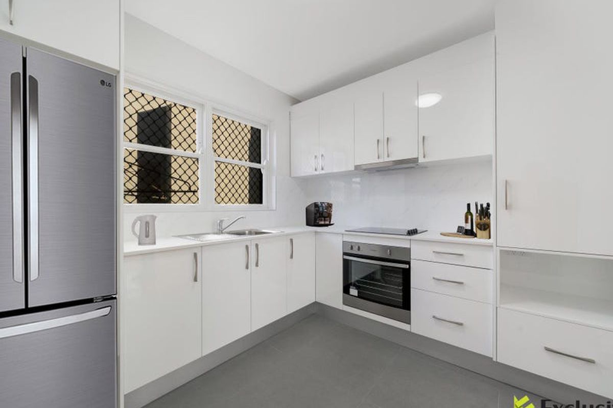 2 / 49 Mackenzie Street, Leichhardt