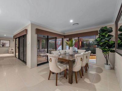 7 Rowland Avenue, Wakerley