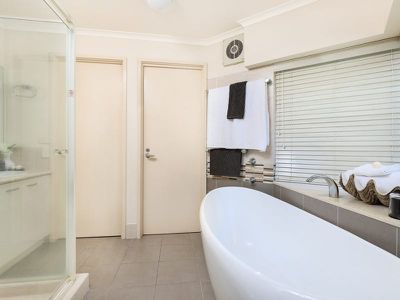 1 / 64 Parkyn Parade, Mooloolaba