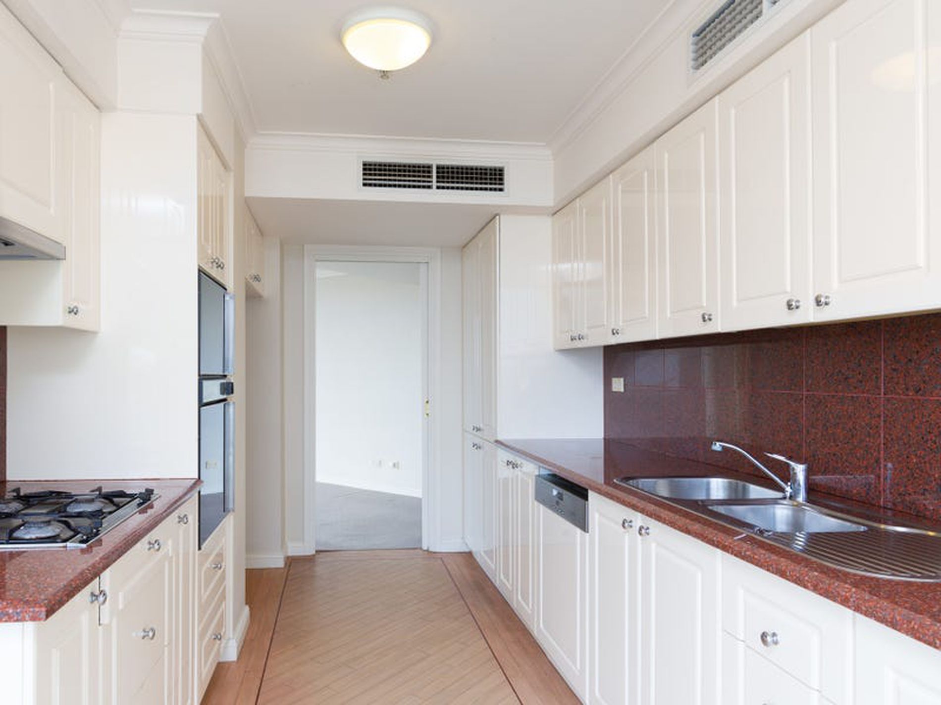1903 / 38 Alfred Street, Milsons Point