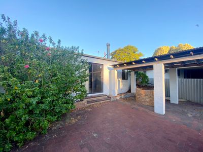 25 Finchley Crescent, Balga