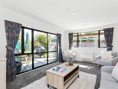 12 Seascape Gardens, Bromley