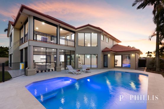 3166 Riverleigh Drive, Hope Island